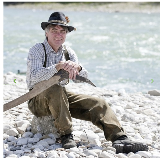 Tourismus-Guide Wolfgang Hack posiert zwar gerne am Fluss, hätte aber lieber einen Stausee für die Tretboote. Screenshot von steyr-touristik.at